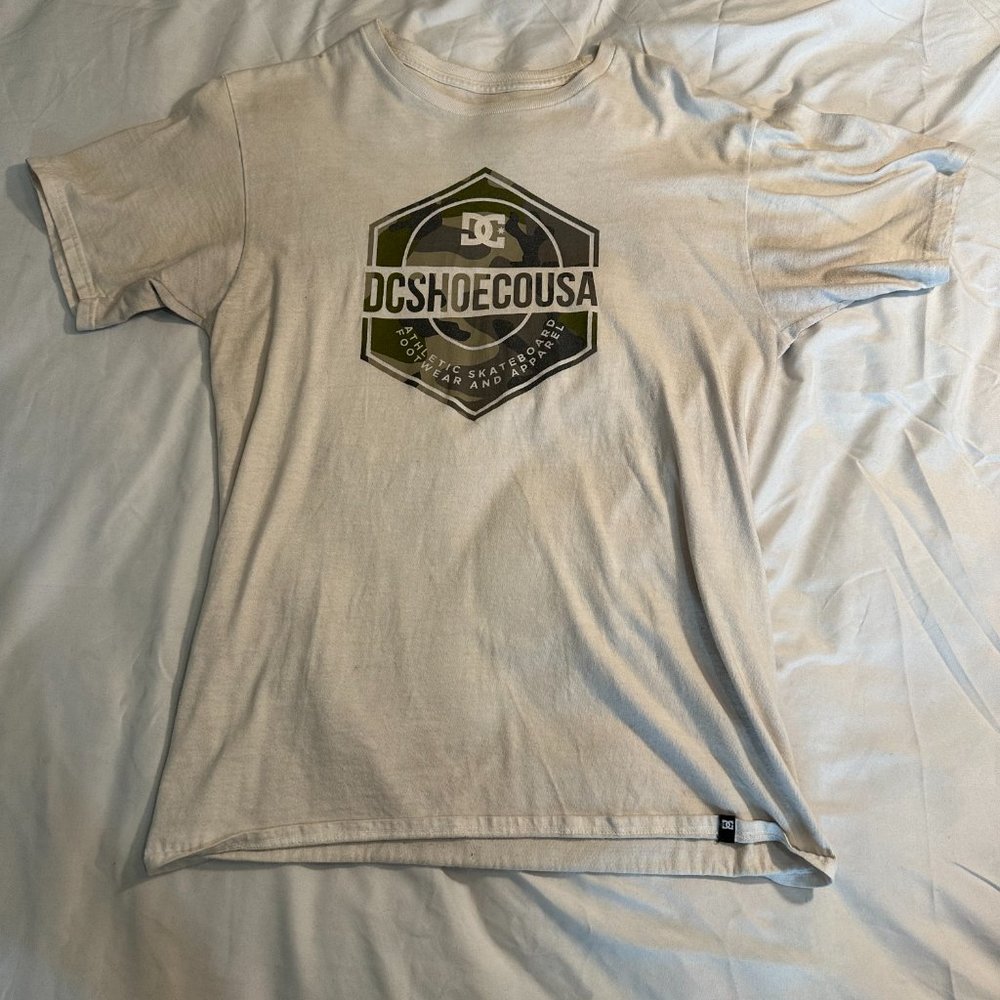 DC White & Camo Tee